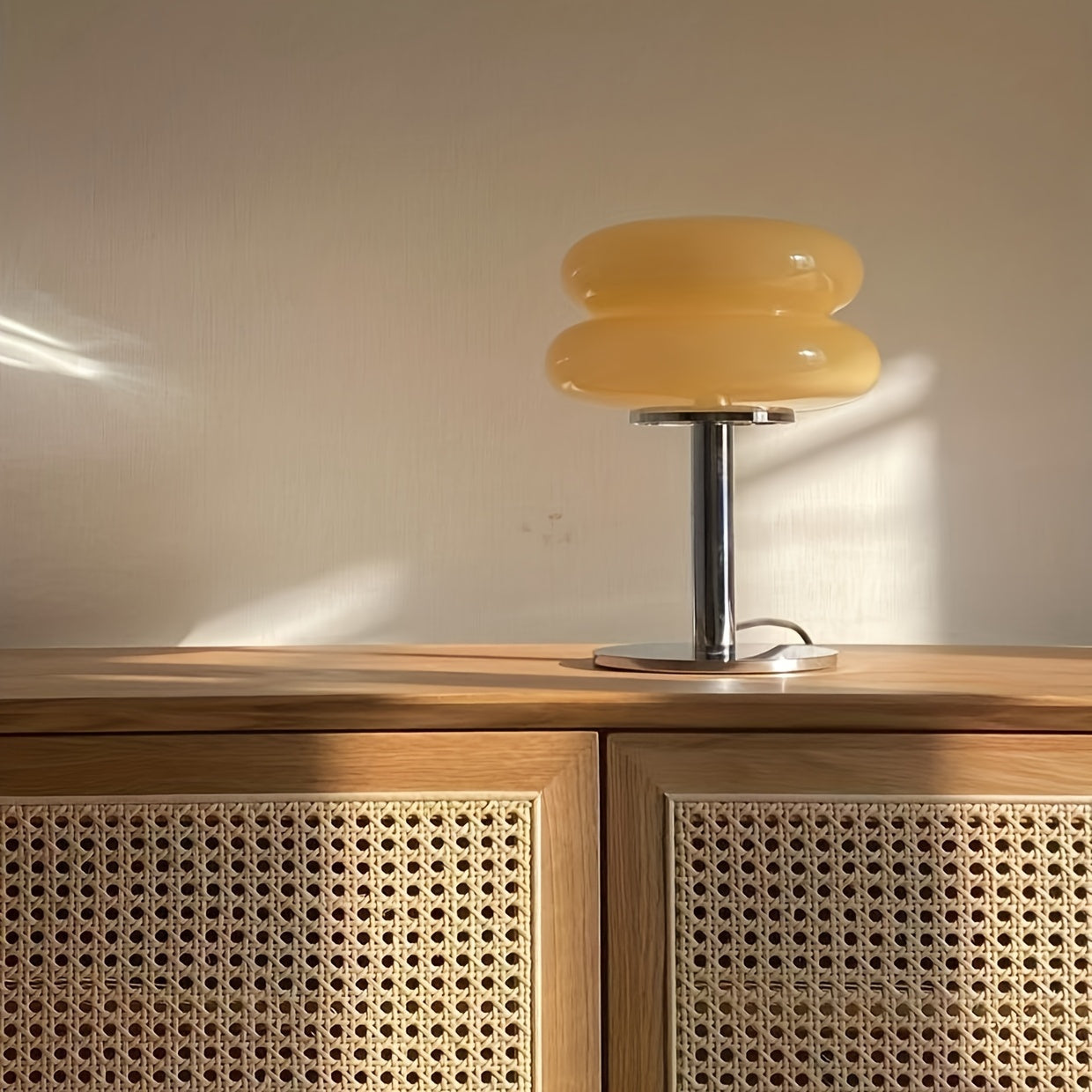 Lámpara de mesa de vidrio regulable - Disponible en 5 colores – Luz ambiental LED con conexión USB, diseño moderno para dormitorio, sala de estar u oficina