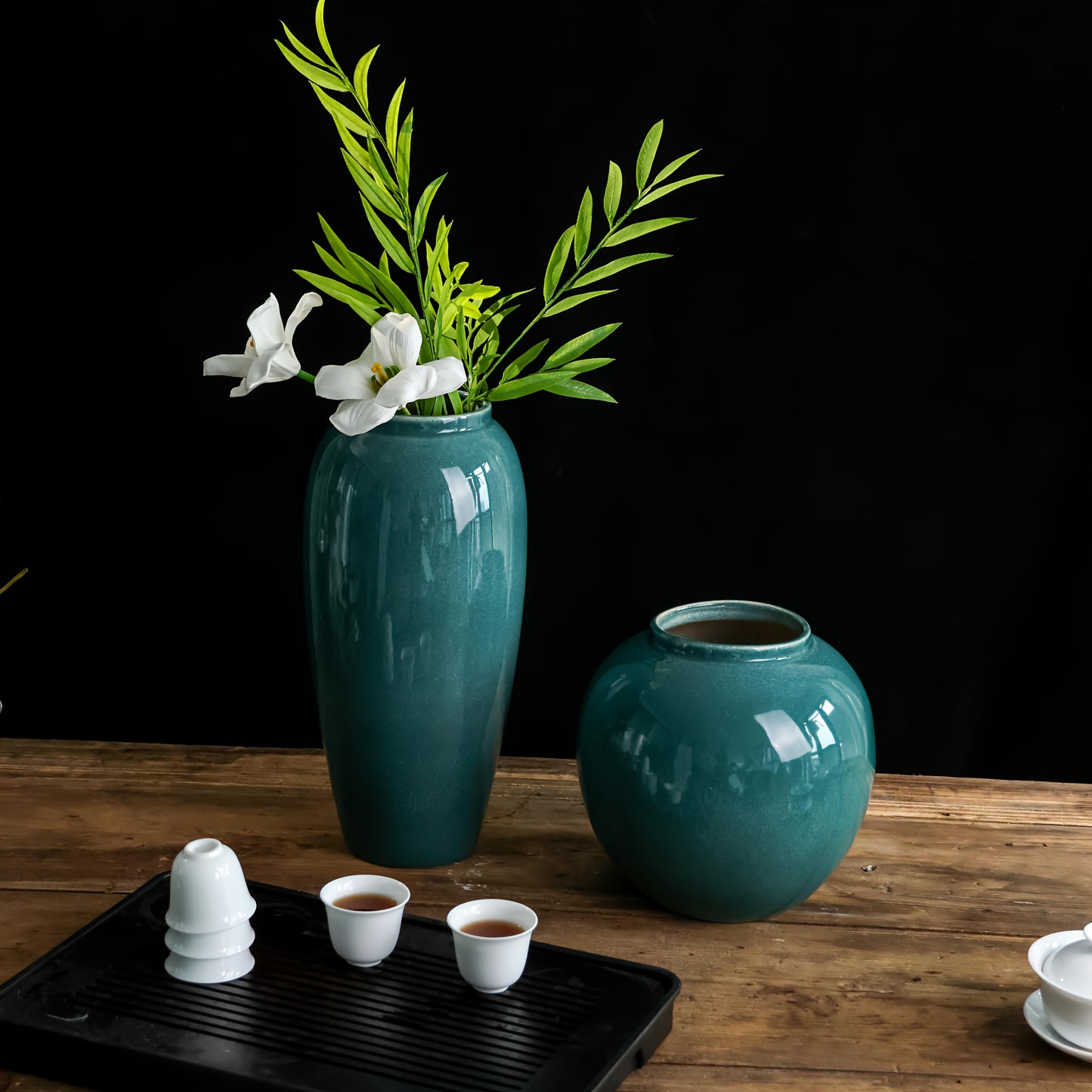 Jarrón decorativo contemporáneo de cerámica acabado brillante – Disponible en dos tamaños - Hecho a mano, sin PVC, ideal para centros de mesa y estanterías