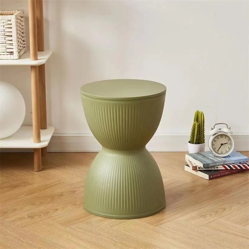 Mesa auxiliar o taburete diseño multifuncional en 10 colores - Diseño en forma de reloj de arena, plástico