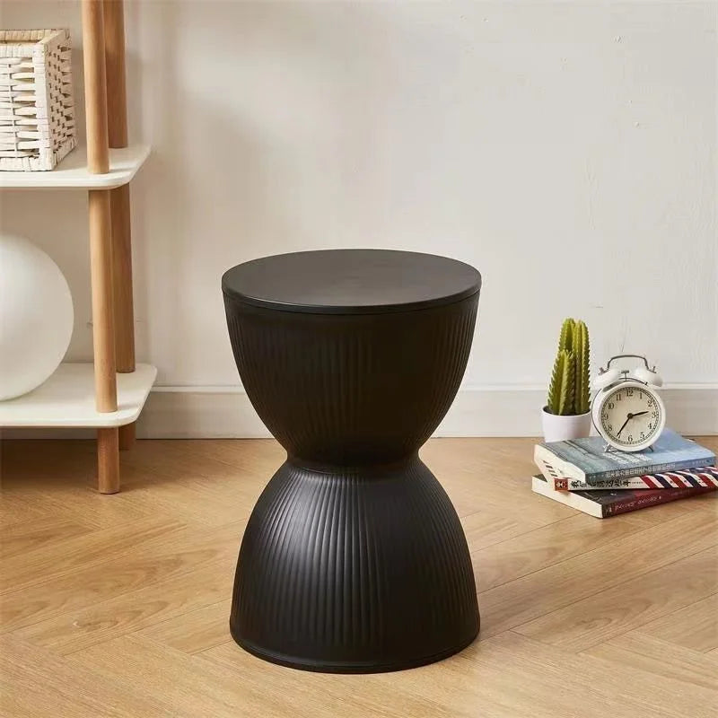 Mesa auxiliar o taburete diseño multifuncional en 10 colores - Diseño en forma de reloj de arena, plástico