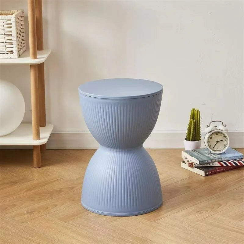 Mesa auxiliar o taburete diseño multifuncional en 10 colores - Diseño en forma de reloj de arena, plástico