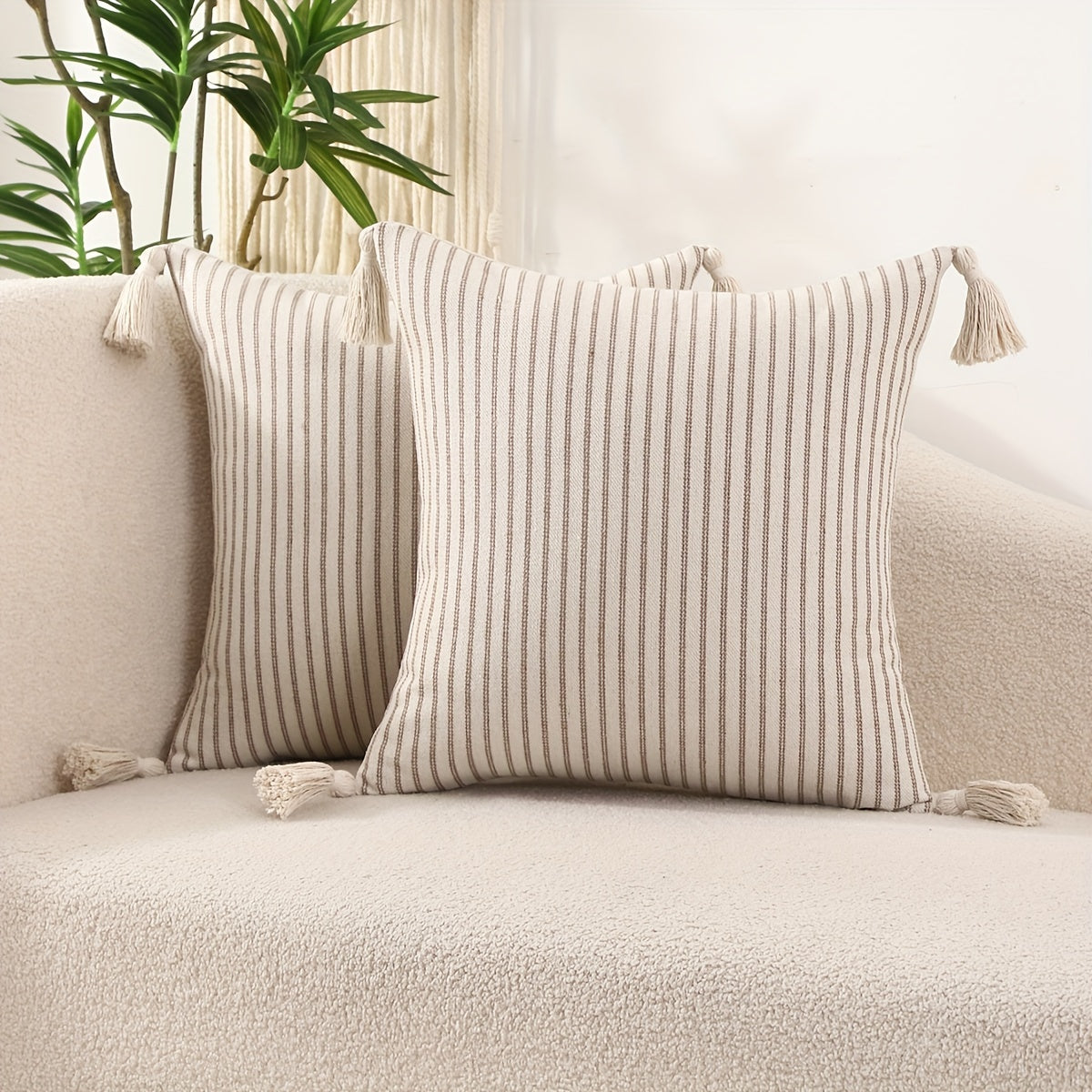 2 PIEZAS – Conjunto de 2 fundas de cojín estilo tradicional con patrón a rayas y borlas decorativas, disponible en 5 colores – 100% poliéster tejido, 45x45cm