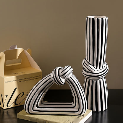 Jarrón decorativo de cerámica a rayas - Diseño de Nudo moderno y sofisticado disponible en dos variantes